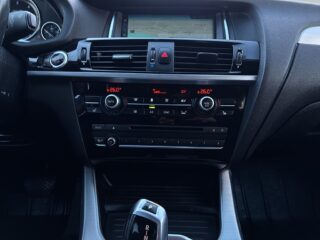 BMW X4 xDrive Dragkrok/SoV-Däck/Rattvärme/Navigation/Psensorer – bild 11