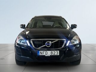 Volvo XC60 D4 Summum Dragkrok Adaptiv-Farthållare Skinn P-sens S&V – bild 2