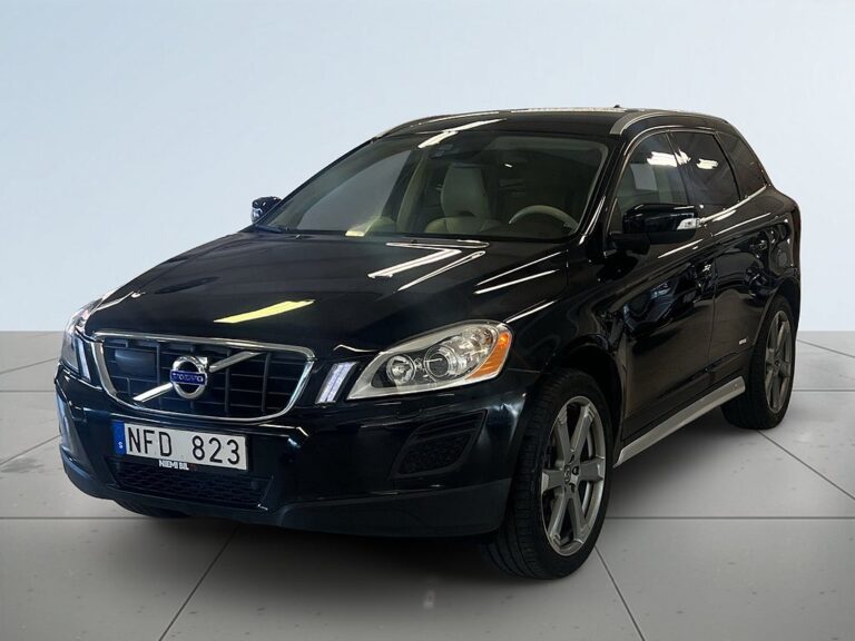 Volvo XC60 D4 Summum Dragkrok Adaptiv-Farthållare Skinn P-sens S&V