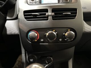 Renault Clio 1.2 73hk Kamrem bytt Farthållare S/V-hjul – bild 15