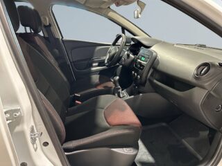 Renault Clio 1.2 73hk Kamrem bytt Farthållare S/V-hjul – bild 10