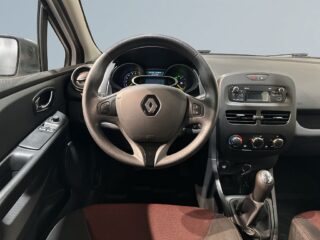 Renault Clio 1.2 73hk Kamrem bytt Farthållare S/V-hjul – bild 9