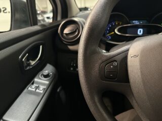 Renault Clio 1.2 73hk Kamrem bytt Farthållare S/V-hjul – bild 18