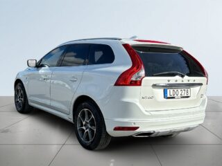 Volvo XC60 D4 AWD Ocean Race Ledramp/S&Vdäck/M-värm/Sensorer/Skinn – bild 5