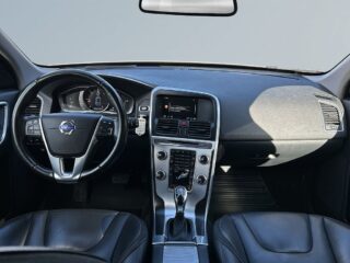 Volvo XC60 D4 AWD Ocean Race Ledramp/S&Vdäck/M-värm/Sensorer/Skinn – bild 8
