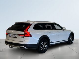 Volvo V90 Cross Country D4 AWD Aut Advanced SE III Drag Kamera H/K Dvärmare S&V – bild 6