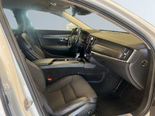 Volvo V90 Cross Country D4 AWD Aut Advanced SE III Drag Kamera H/K Dvärmare S&V – bild 10