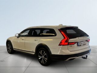 Volvo V90 Cross Country D4 AWD Aut Advanced SE III Drag Kamera H/K Dvärmare S&V – bild 5