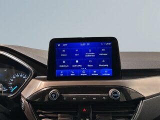 Ford Kuga 2.0 AWD Titanium Drag Motorvärmare GPS Psens S/V-hjul – bild 15