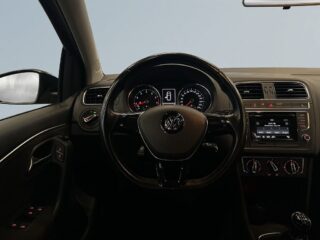 Volkswagen Polo 5-dörrar 1.2 TSI S&V-hjul/BT/360kr skatt – bild 9