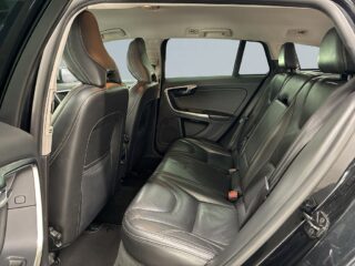 Volvo V60 D4 AWD R-Design Business Pro S&V-hjul/Drag/Dvärm/Skinn – bild 13