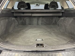 Volvo V60 D4 AWD R-Design Business Pro S&V-hjul/Drag/Dvärm/Skinn – bild 12