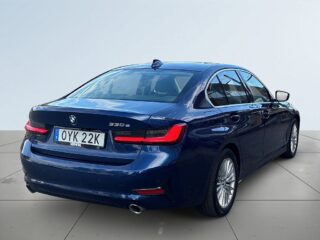 BMW 330e Sport line 360°kamera HuD Rattvärme Navigation S&V-däck – bild 6