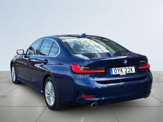 BMW 330e Sport line 360°kamera HuD Rattvärme Navigation S&V-däck – bild 5