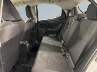 Toyota Yaris Hybrid CVT Active S&V-hjul/Adaptiv Farthållare/Kamera – bild 13