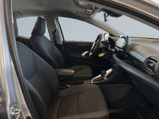 Toyota Yaris Hybrid CVT Active S&V-hjul/Adaptiv Farthållare/Kamera – bild 10