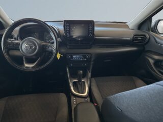 Toyota Yaris Hybrid CVT Active S&V-hjul/Adaptiv Farthållare/Kamera – bild 8