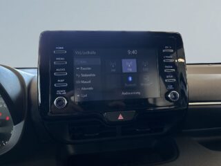 Toyota Yaris Hybrid CVT Active S&V-hjul/Adaptiv Farthållare/Kamera – bild 11