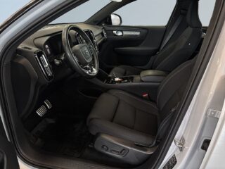 Volvo XC40 Recharge Twin Plus S&V/Drag/Backkamera/Carplay/Pvärm – bild 7