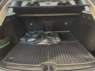 Volvo V60 Recharge T8 AWD Plus Dark Cockpit Kamera Skinn MOMS S&V – bild 12