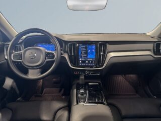 Volvo V60 Recharge T8 AWD Plus Dark Cockpit Kamera Skinn MOMS S&V – bild 8