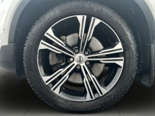 Volvo XC40 Recharge T4 R-Design Drag/360/HuD/SoV-Däck/Rattvärm – bild 14