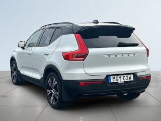 Volvo XC40 Recharge T4 R-Design Drag/360/HuD/SoV-Däck/Rattvärm – bild 5