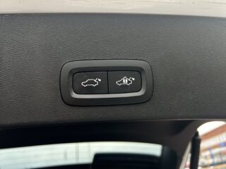 Volvo XC40 Recharge T4 R-Design Drag/360/HuD/SoV-Däck/Rattvärm – bild 19