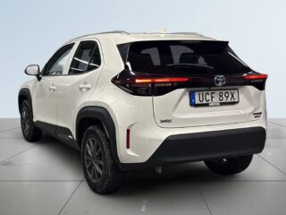 Toyota Yaris Cross Hybrid AWD-i e-CVT Active Plus Kamera/Sensorer/S&V-Däck – bild 5