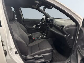 Toyota Yaris Cross Hybrid AWD-i e-CVT Active Plus Kamera/Sensorer/S&V-Däck – bild 10