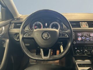 Skoda Octavia Kombi 1.0 TSI Ambition Drag/B-Värm/S&V-Däck/Låg Skatt – bild 9