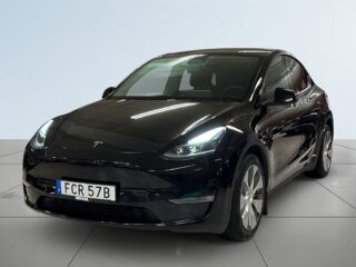 Tesla Model Y Long Range AWD MOMS Dragkrok Värmare Panorama Navi S&V – bild 16