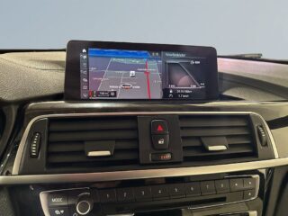 BMW 440i xDrive Coupé M Sport Mvärm Kamera HuD H/K 270° GPS SoV – bild 15