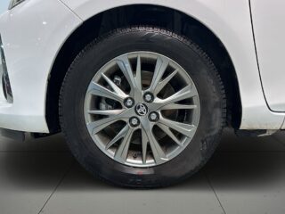 Toyota Yaris 5-dörrar 1.5 Active Mvärm Farthållare Kamera S/V-hjul – bild 14
