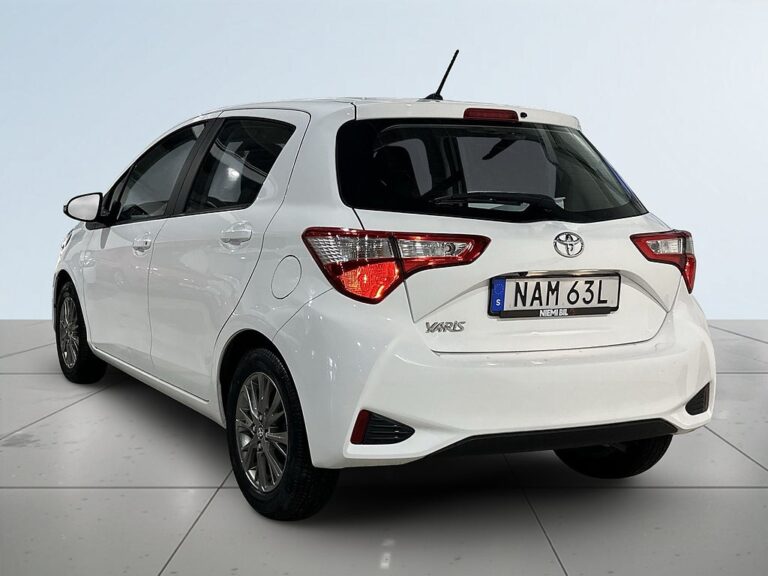 Toyota Yaris 5-dörrar 1.5 Active Mvärm Farthållare Kamera S/V-hjul