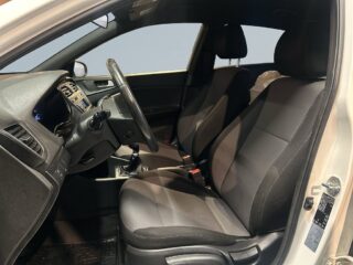 Hyundai i20 1.2 Comfort S&V-Hjul/Motorvärmare/BT/Låg skatt – bild 13