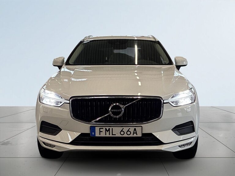 Volvo XC60 B4 AWD Momentum Advanced S&V/Kamera/Pano/Skinn/Pvärm