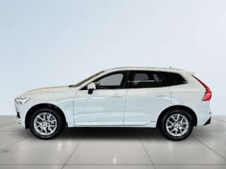 Volvo XC60 B4 AWD Momentum Advanced S&V/Kamera/Pano/Skinn/Pvärm – bild 4