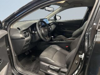 Toyota C-HR Hybrid CVT X-Edition Euro 6 S&V-Däck/Mvärm/Kamera/Drag – bild 7