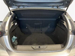 Peugeot 308 1.5 BlueHDi GT 360 Focal Massage Navi Rattvärme S&V – bild 12