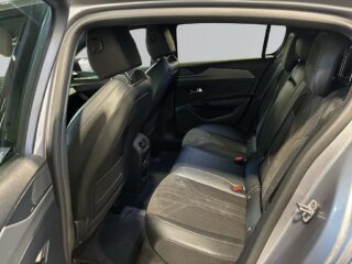 Peugeot 308 1.5 BlueHDi GT 360 Focal Massage Navi Rattvärme S&V – bild 11