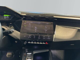 Peugeot 308 1.5 BlueHDi GT 360 Focal Massage Navi Rattvärme S&V – bild 10