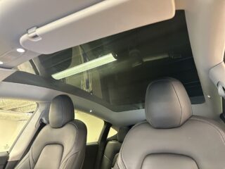 Tesla Model Y Long Range AWD Long Range Drag Pano Skinn GPS SoV – bild 17