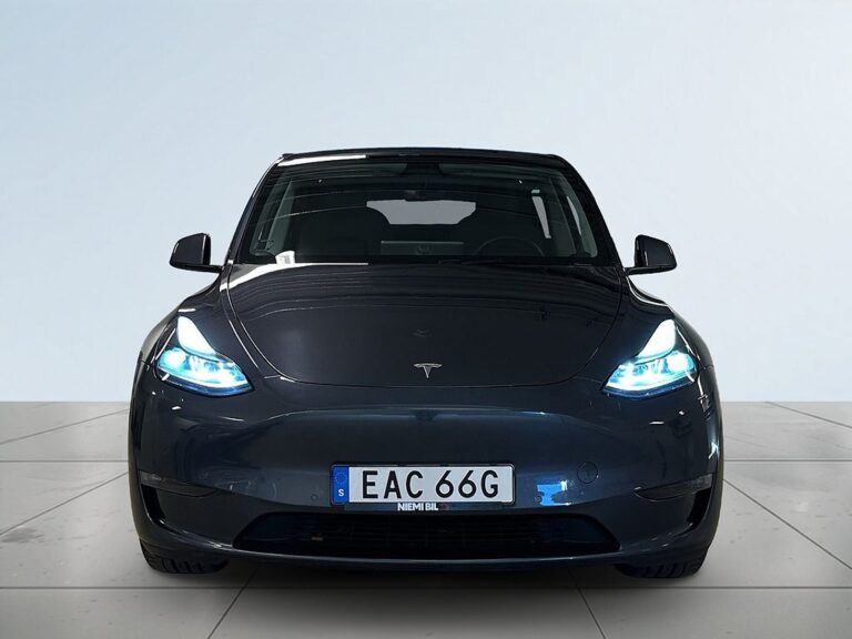 Tesla Model Y Long Range AWD Long Range Drag Pano Skinn GPS SoV