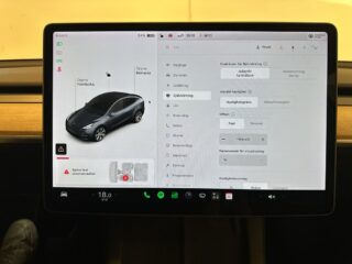 Tesla Model Y Long Range AWD Long Range Drag Pano Skinn GPS SoV – bild 21