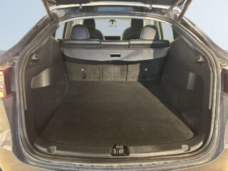Tesla Model Y Long Range AWD Long Range Drag Pano Skinn GPS SoV – bild 12