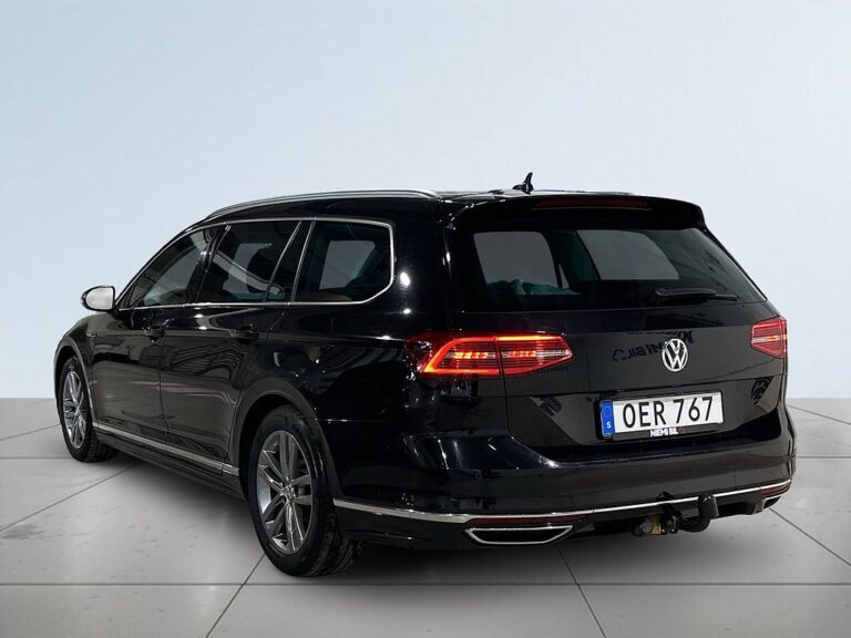 Volkswagen Passat Sportscombi 2.0 TDI 4Motion GT Drag MoK GPS Kamera SoV