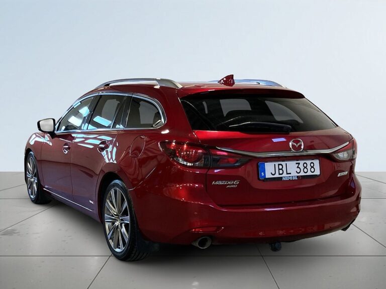 Mazda 6 Wagon 2.2 SKYACTIV-D AWD Drag Värmare Kamera S&V-hjul