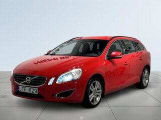 Volvo V60 T3 Momentum Business Edit Mvärm Psens Kamrem bytt SoV – bild 16