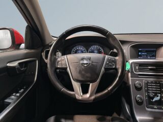 Volvo V60 T3 Momentum Business Edit Mvärm Psens Kamrem bytt SoV – bild 9